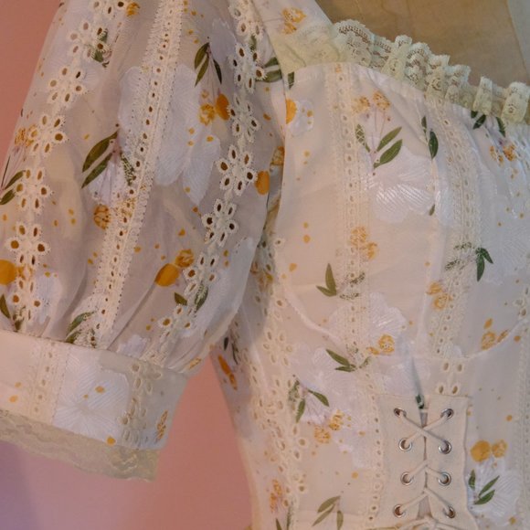 Delicate Daisy Cottagecore Dress - Picture 3 of 5